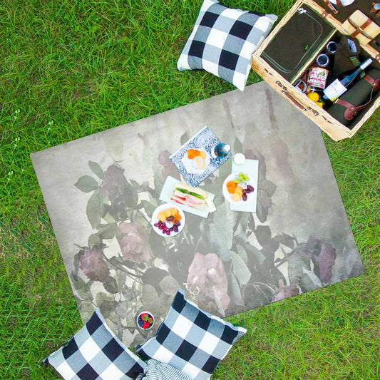 Vintage Floral waterproof picnic mat, 69 x 55in, Design 23