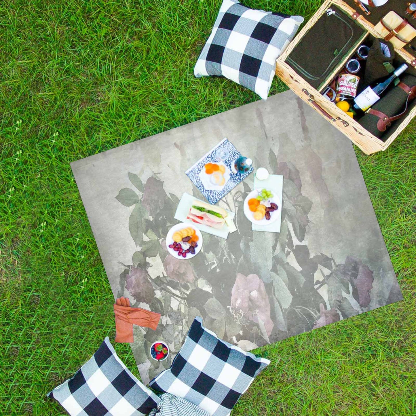 Vintage Floral waterproof picnic mat, 61 x 55in, Design 23