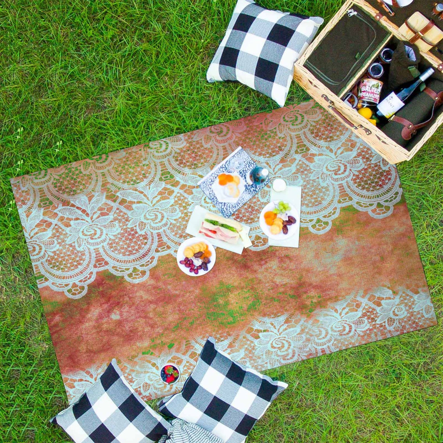 Victorian lace print waterproof picnic mat, 81 x 55in, design 31