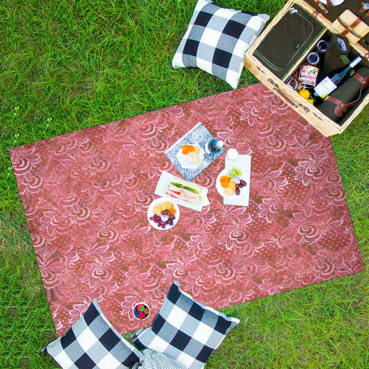 Victorian lace print waterproof picnic mat, 81 x 55in, design 33