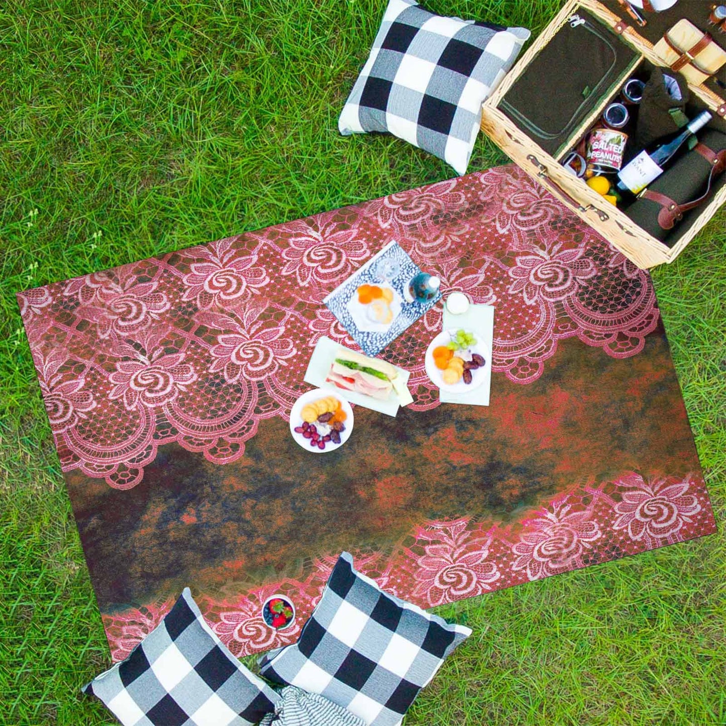 Victorian lace print waterproof picnic mat, 81 x 55in, design 32