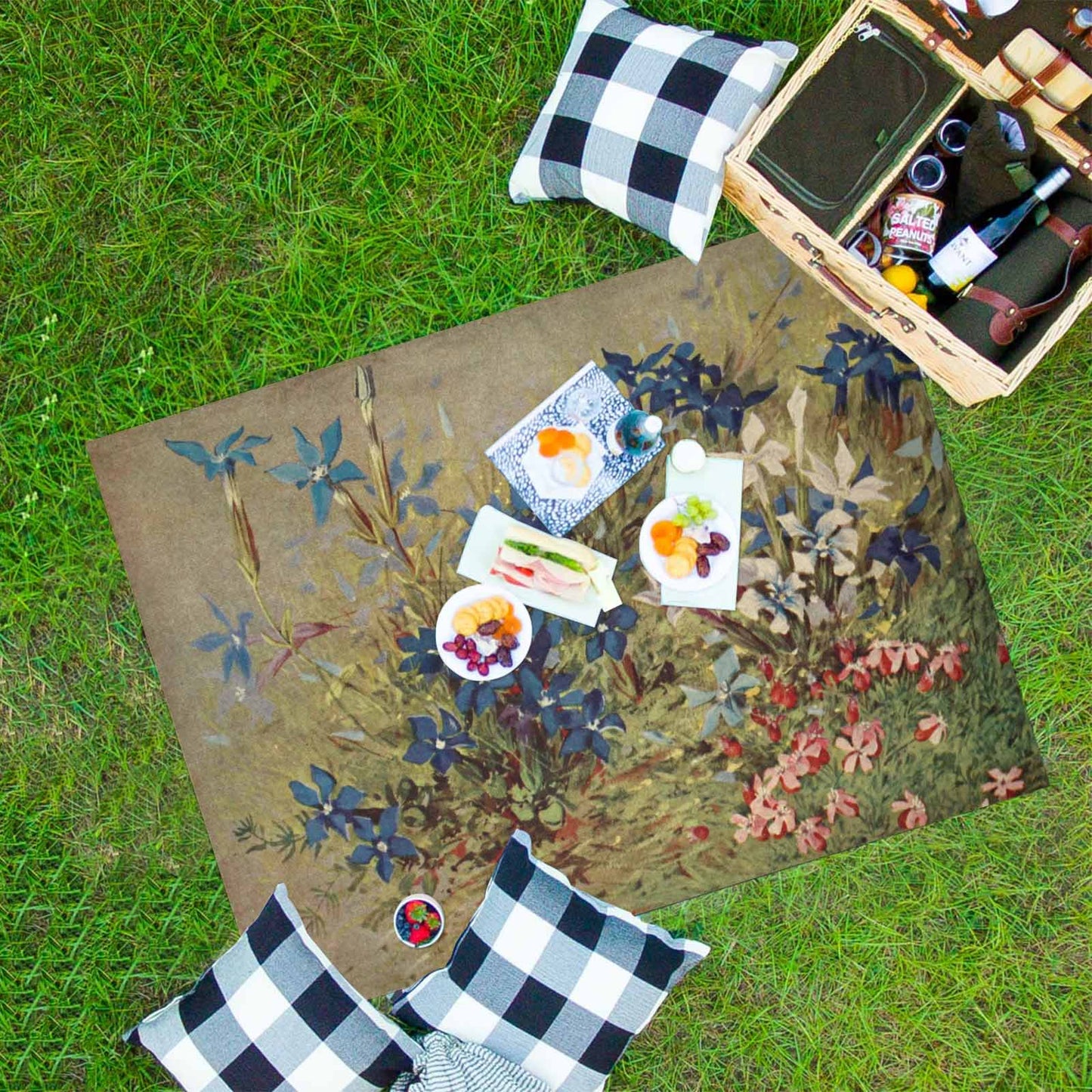 Vintage Floral waterproof picnic mat, 69 x 55in, Design 39