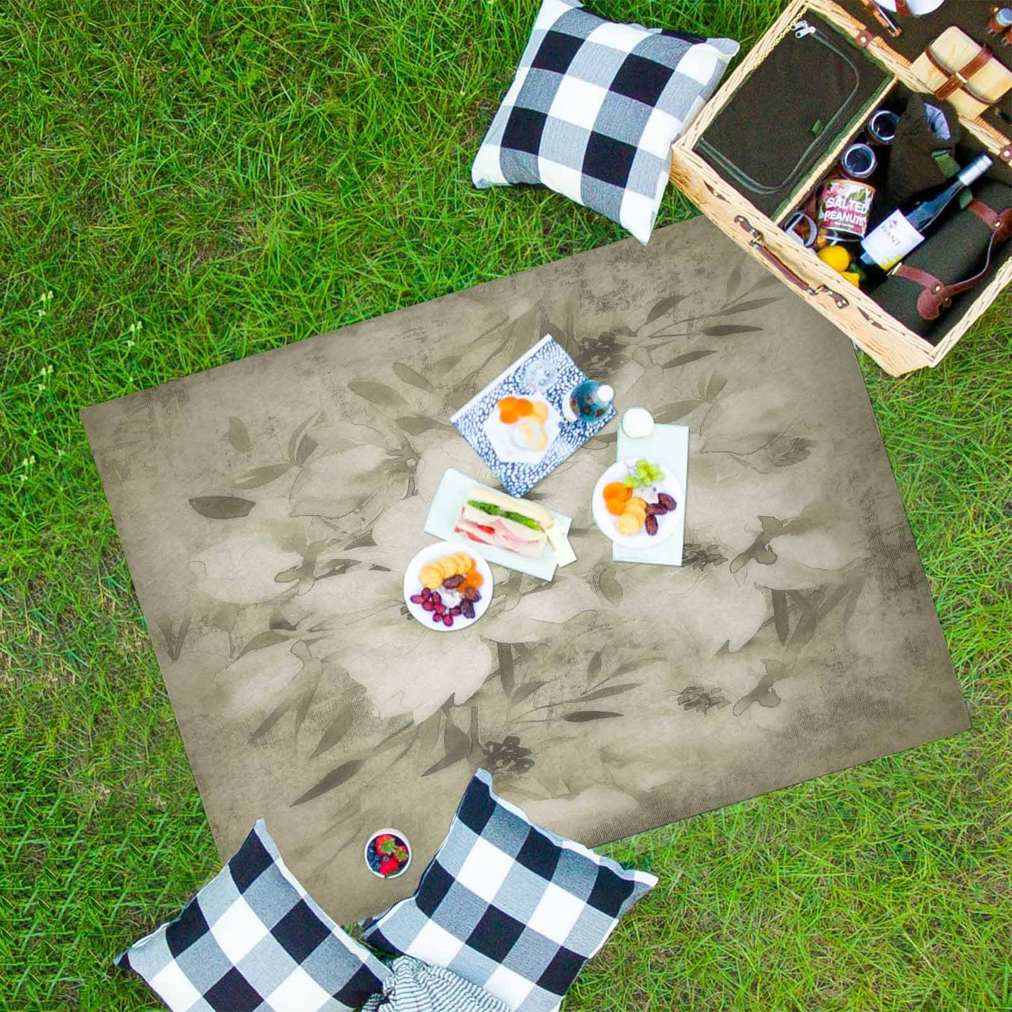 Vintage Floral waterproof picnic mat, 69 x 55in, Design 03x