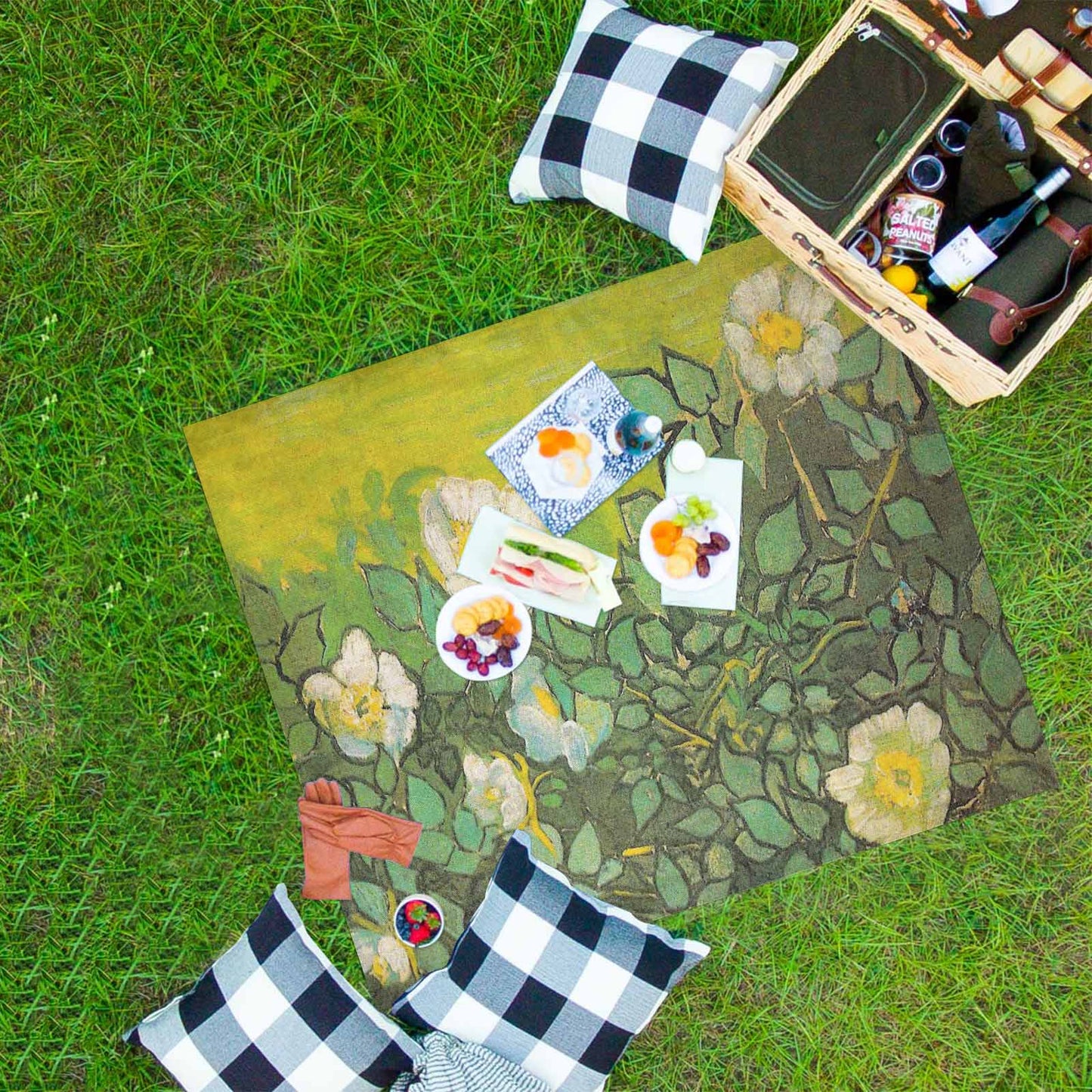 Vintage Floral waterproof picnic mat, 61 x 55in, Design 01